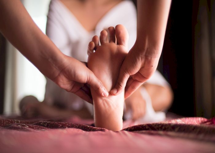 Reflex Points in the Feet: Activate Your Health with Reflexology Massage!