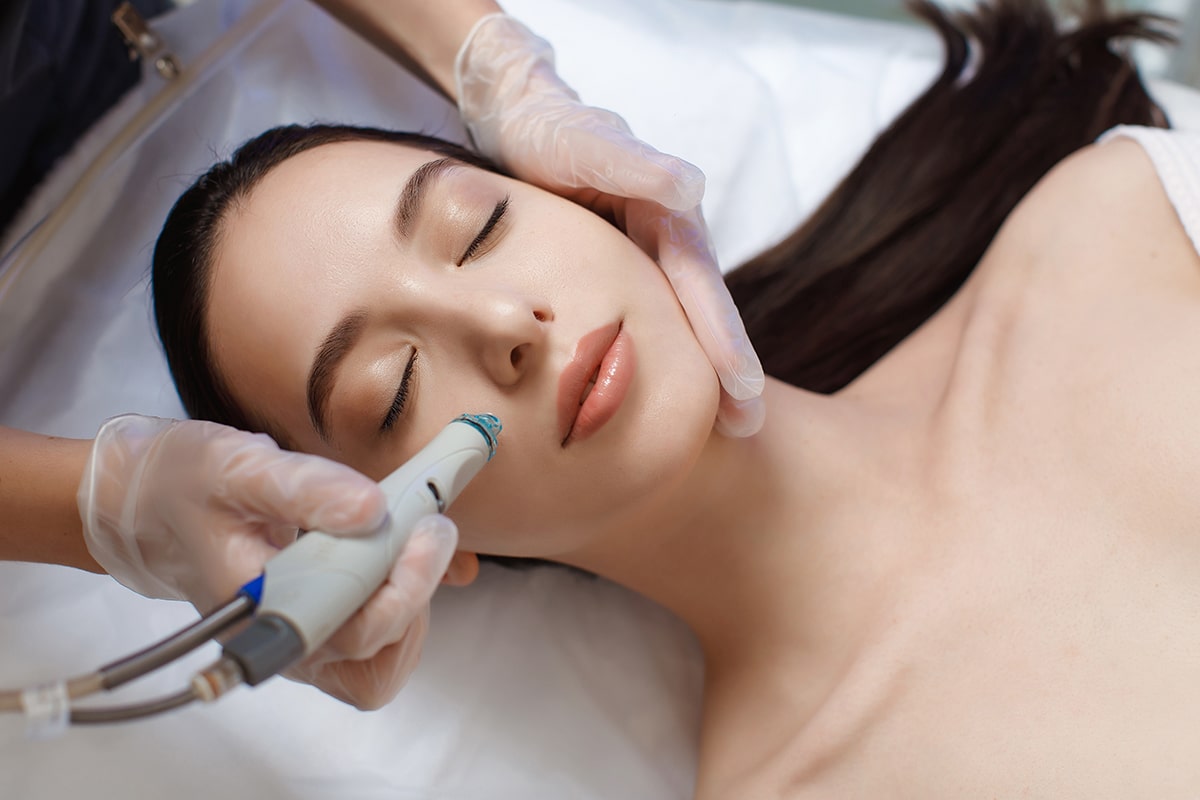 Eye Contour Treatment